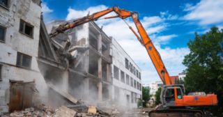 Промышленный демонтаж зданий Обнинск, цена от 2977 руб.